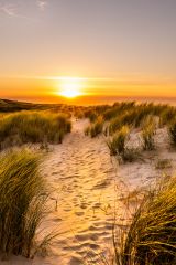 Zonsondergang in de duinen