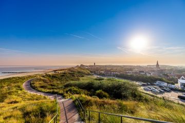 Een prachtige zonnige ochtend op de hoge hill