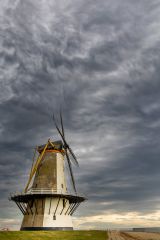 De Oranjemolen waakt over Vlissingen